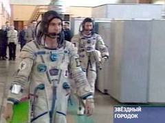 Космонавты в Звездном, кадр телеканала НТВ, архив