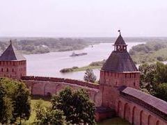 Панорама Великого Новгорода. Фото с сайта www.novgorod.ru Панорама Великого Новгорода. Фото с сайта www.novgorod.ru