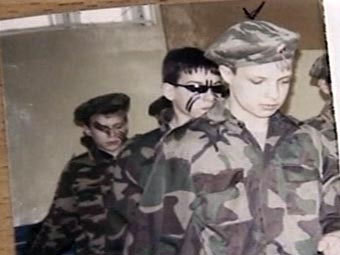 Фотография пропавших детей, кадр Первого канала, архив