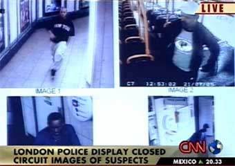Подозреваемые во взрывах 21 июля в Лондоне, запечатленные камерами наружного наблюдения. Кадр CNN