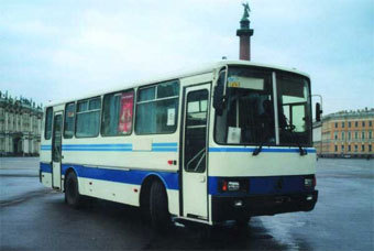 Автобус марки "ЛАЗ", фото с сайта omnibus.ru