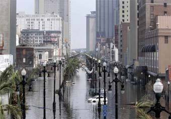 Последствия урагана "Катрина" в Новом Орлеане. Фото Reuters
