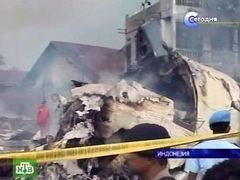 Обломки разбившегося Boeing 737-200, кадр телеканала НТВ Обломки разбившегося Boeing 737-200, кадр телеканала НТВ