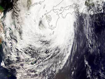 Тайфун "Наби", спутниковый снимок NASA