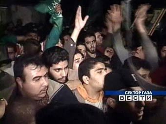 Демонстрация "Бригад мучеников Аль-Аксы", кадр телеканала "Россия", архив