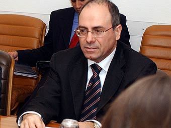 Сильван Шалом, фото с сайта nato.int 