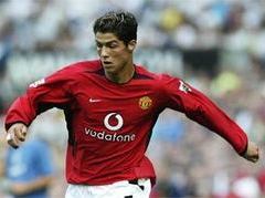 Криштиану Роналду. Фото с сайта www.cristianoronaldo7.com Криштиану Роналду. Фото с сайта www.cristianoronaldo7.com