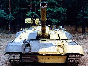 Танк "Т-72" Вооруженных сил Украины, фото с сайта www.globalsecurity.org
