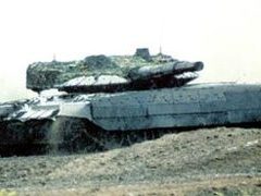 Перспективный танк "Черный орел". Фото с сайта armor.kiev.ua Перспективный танк "Черный орел". Фото с сайта armor.kiev.ua