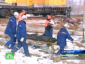 Спасатели на месте аварии в Краснодарском крае. Съемки НТВ