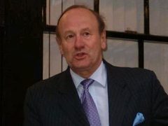 Джон Стивенс, фото с сайта www.london-se1.co.uk Джон Стивенс, фото с сайта www.london-se1.co.uk