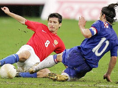 Россия - Хорватия - 0:0. Евгений Алдонин (слева) против Нико Ковача. Фото AFP Россия - Хорватия - 0:0. Евгений Алдонин (слева) против Нико Ковача. Фото AFP