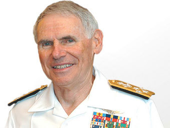 Адмирал Уильям Фаллон. Фото apan-info.net