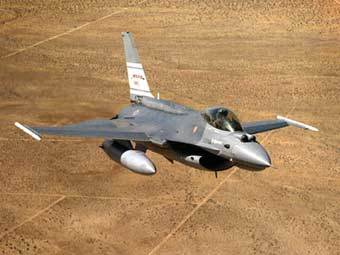  F-16.    globalaircraft.org