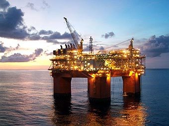 Нефтедобывающая платформа. Фото AFP