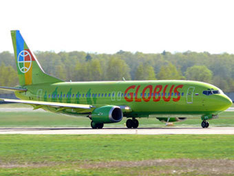 Самолет авиакомпании "Глобус", фото Александра Мишина с сайта roand.ru