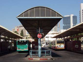 Автовокзал в Тель-Авиве. Фото David Shay с сайта wikipedia.org 