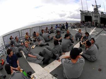 Военнослужащие ВМС Австралии на палубе боевого корабля. Фото с сайта navy.gov.au