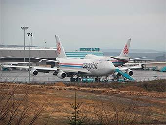 Boeing 747-400  Cargolux.    luftfahrt.net