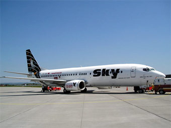  Sky Airlines.  Juergen Lehle   albspotter.org
