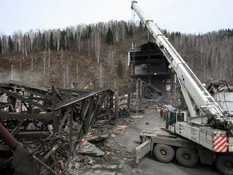 Разрушения на месте ЧП в Междуреченске. Фото ©AFP