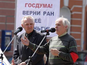 Ученые на митинге в Петербурге. Фото Вадима Аванесова, "БалтИнфо"