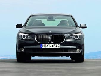 BMW 7-Series.  BMW 