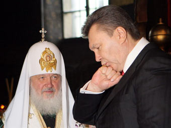 Патриарх Кирилл и Виктор Янукович. Архивное фото ©AFP