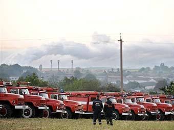 Пожарные в районе Лозовой. Фото ©AFP
