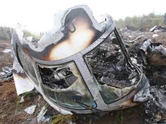 Фрагменты фюзеляжа разбившегося Embraer E-190. Фото ©AFP
