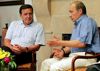 Канцлер ФРГ Герхард Шредер и президент России Владимир Путин. Фото Reuters