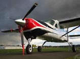  Cessna 208 -        
