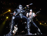  Kiss    ,               ,           