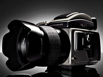 Hasselblad H3D.    letsgodigital.org