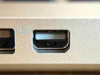 Mini DiaplayPort.    macrumors.com 