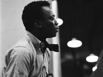  ,    milesdavis.com